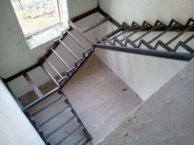 Каркаси сходів (лестніц) Недорого Зіг-заг, монокосоур фото 3