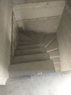 Виготовлення бетонних сходів