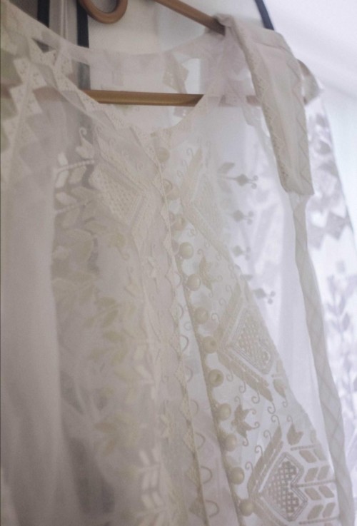Дизайнерська весільна сукня з вишивкою фото 6