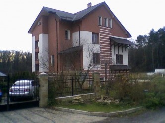 Продаж будинку біля м.Львів (с.Басівка, 5 км)